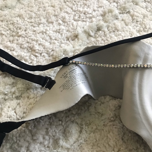 🛒 LAST CALL‼️ Victoria's Secret Very Sexy Rhinestones Bra & Panties - Picture 4 of 5